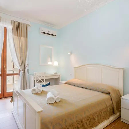 Al Teatro Lirico Affittacamere 3*