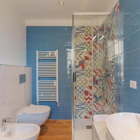 Al Teatro Lirico Gæstehus