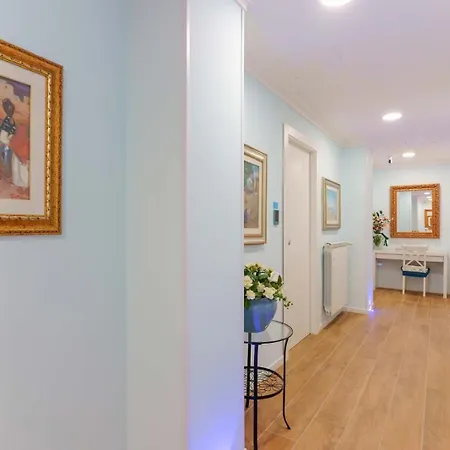 Al Teatro Lirico Gæstehus Cagliari