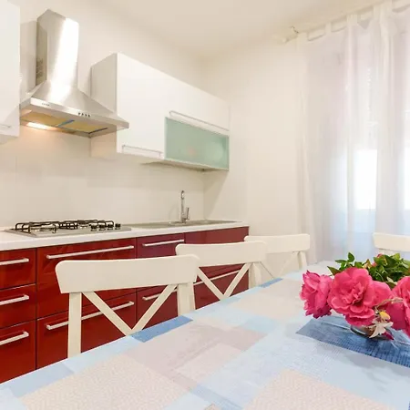 Al Teatro Lirico Gæstehus