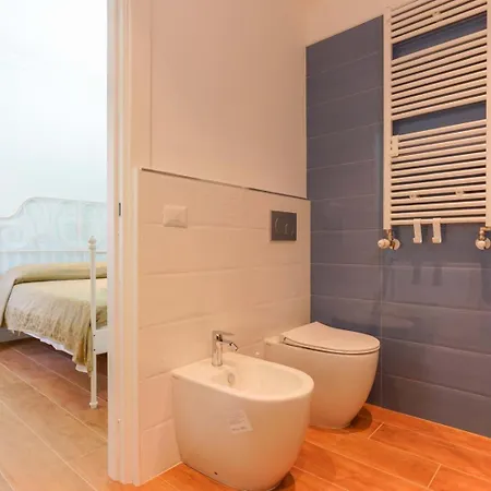 Al Teatro Lirico Casa de hóspedes 3*