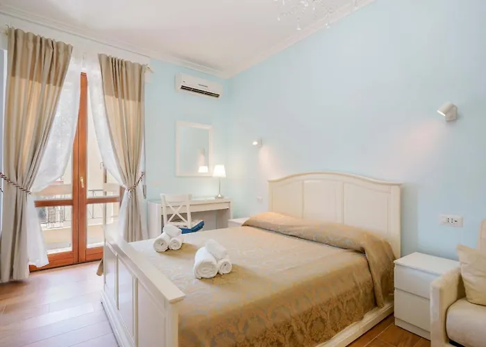 Al Teatro Lirico بيت ضيافة 3*